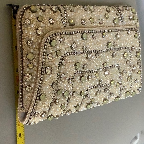 Mary Frances authentic and unique handbag color pearl - Picture 10 of 11